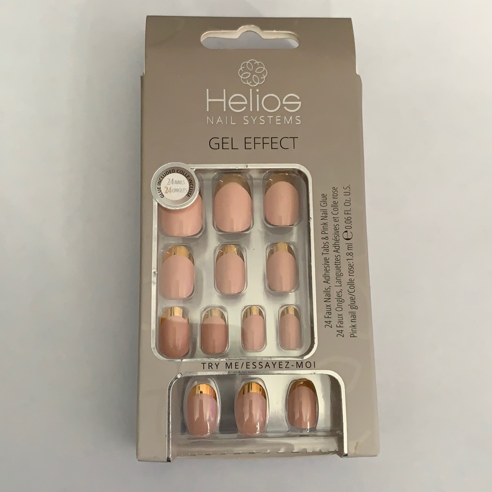 Pack of 24 faux glue on nails brand new